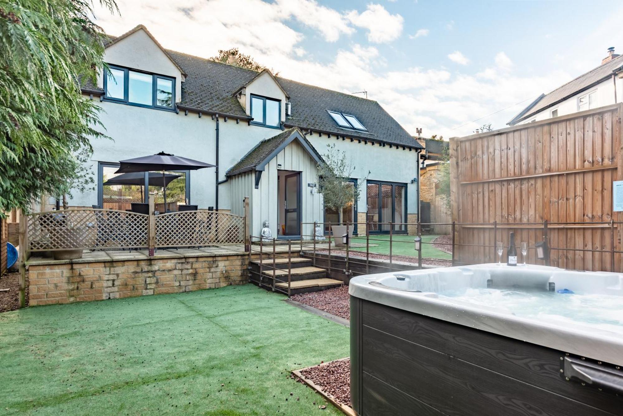 Cotswold Holiday Let With Hot Tub - The Old Garage Chipping Norton Extérieur photo