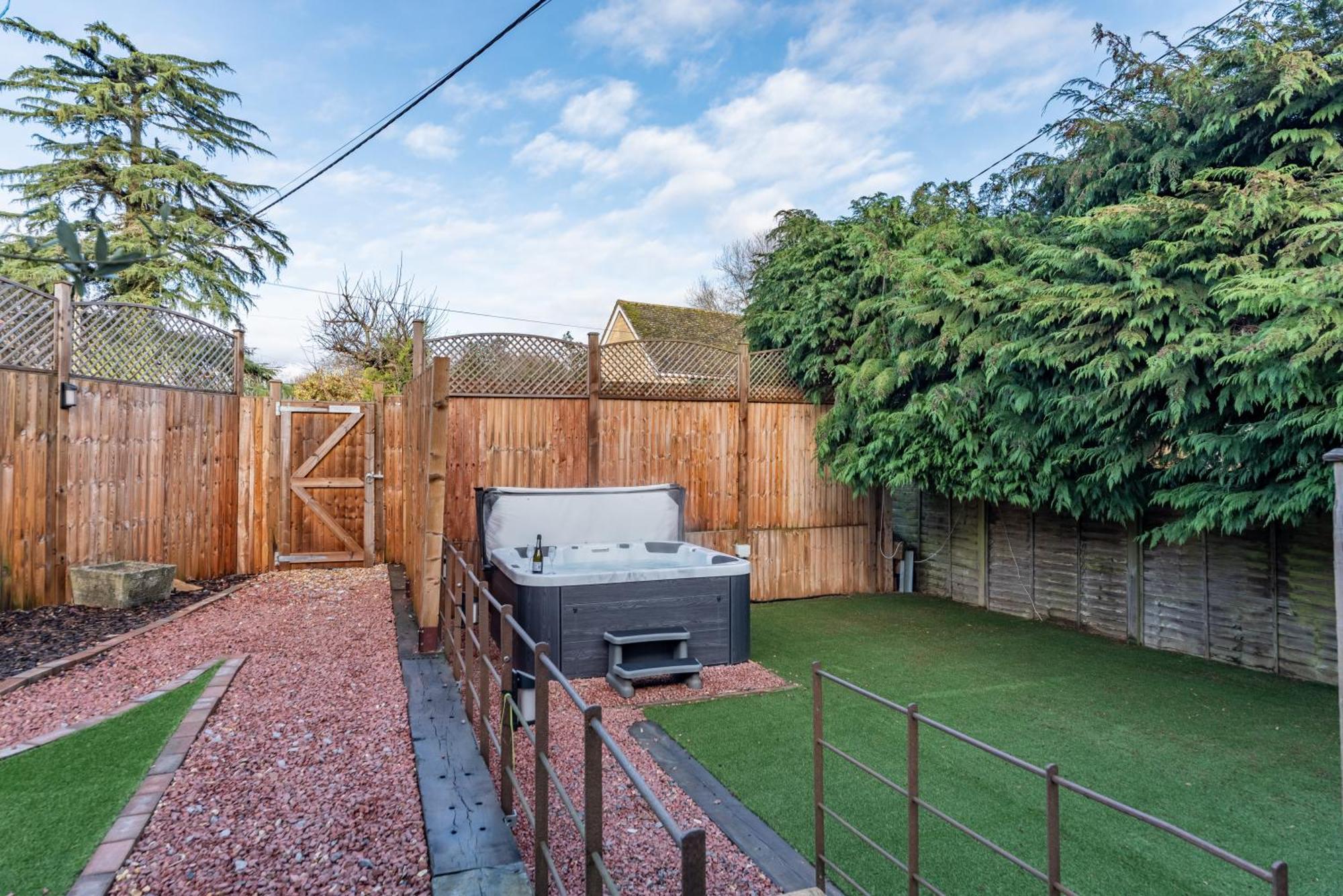 Cotswold Holiday Let With Hot Tub - The Old Garage Chipping Norton Extérieur photo